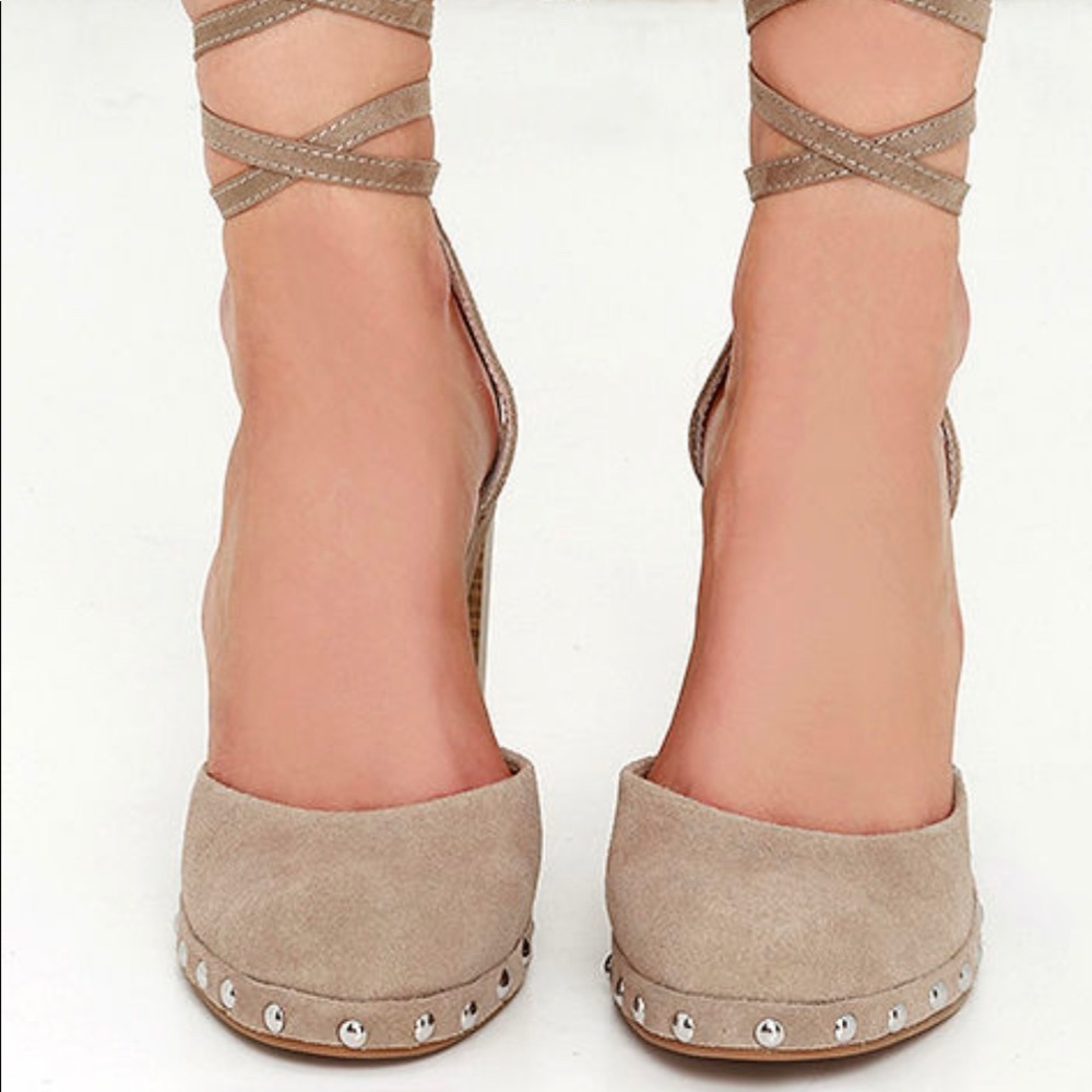 Seychelles Lace-up Heels 👠